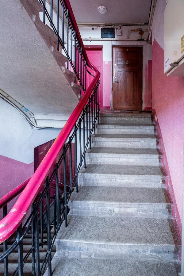 טאלין Artists Apartment Near Telliskivi Creative Centre מראה חיצוני תמונה