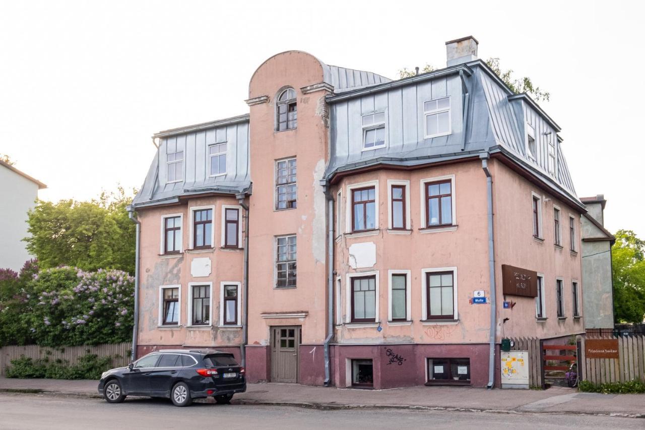 טאלין Artists Apartment Near Telliskivi Creative Centre מראה חיצוני תמונה